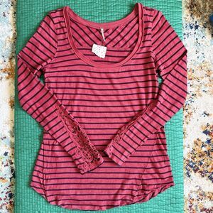 NWT FP We The Free Red Long Sleeve Perfect Oversized Tee Raw Edge Hem Sz L NEW